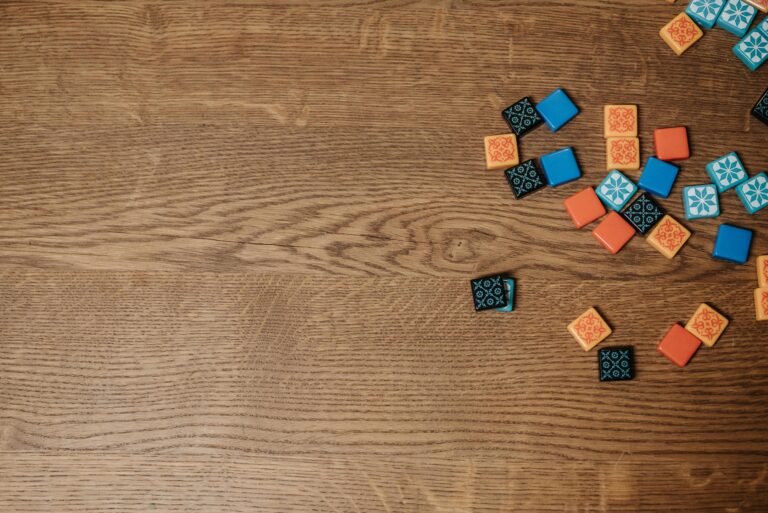 Qwirkle richtig spielen und punkten